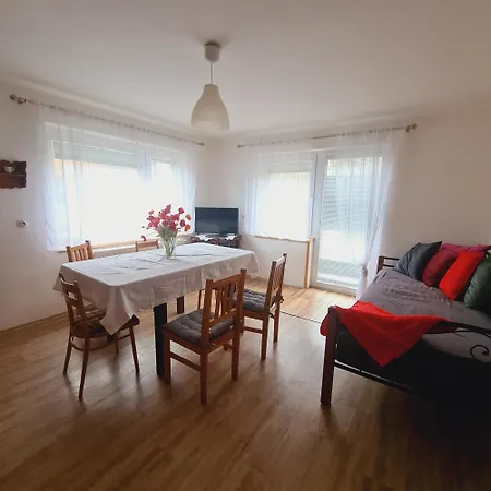Votice Lucni Apartment